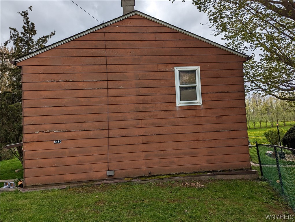 5480 Stone Road Lockport Town, NY 14094 - Photo 9 of 31