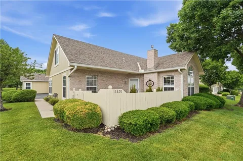 $345,000 | 11320 South Pflumm Road, Olathe, KS 66215