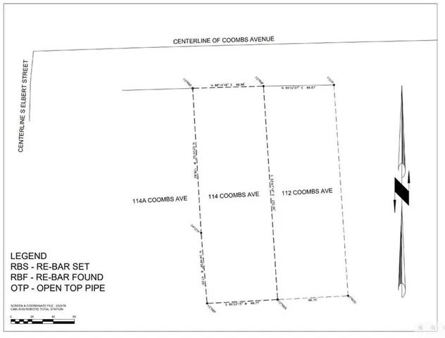 a picture of a room with a floor and a rug