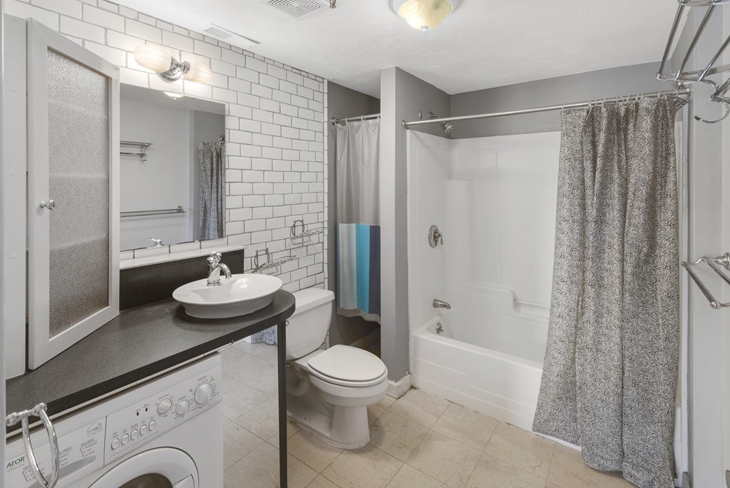 441 Washington Avenue, Unit 301 Chelsea, MA 02150 - Photo 8 of 11