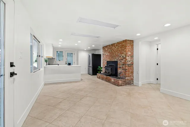 a view of a livingroom with a fireplace