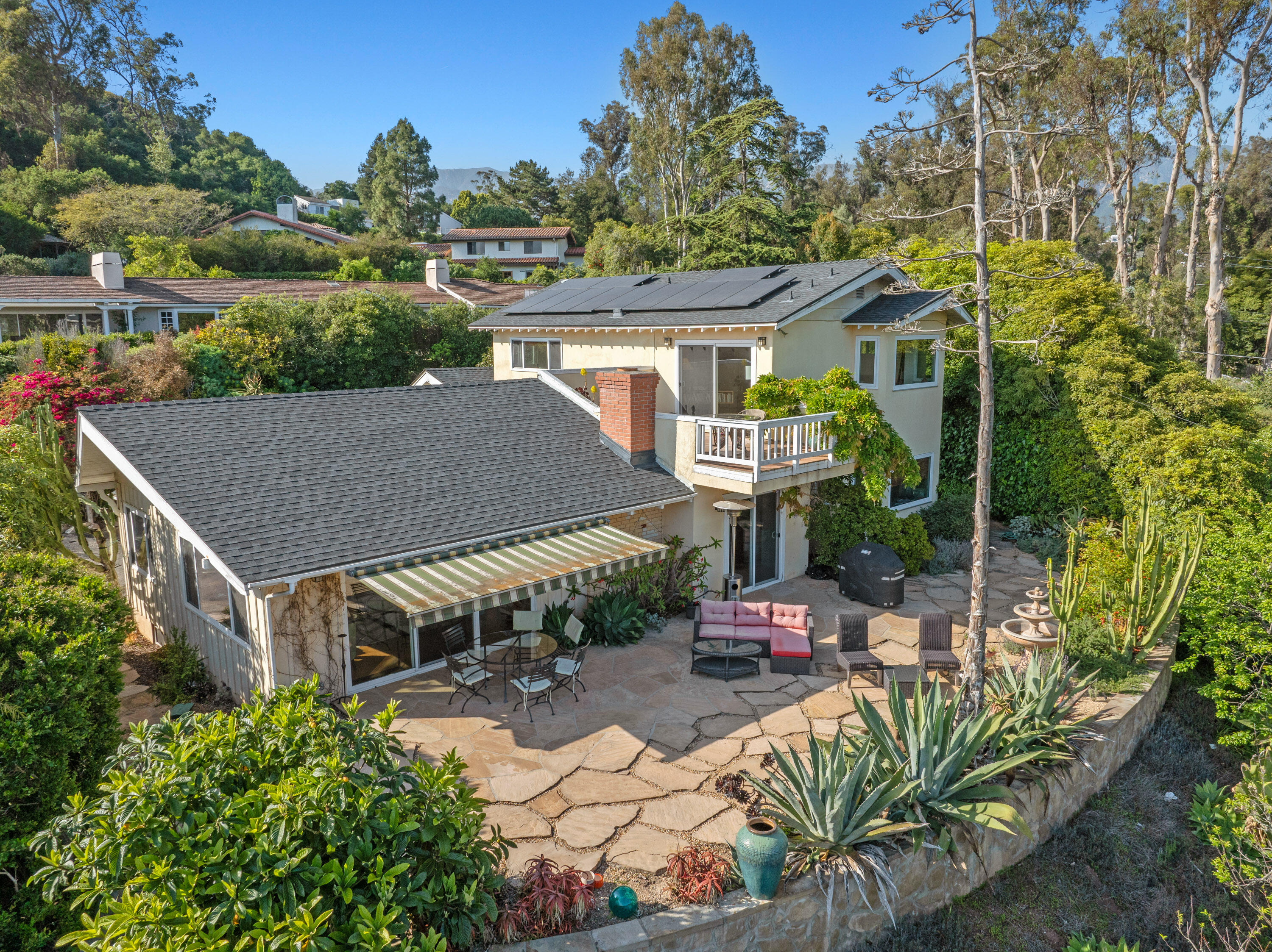 723 Alston Road Santa Barbara, CA 93108 - Photo 1 of 21 723 Alston Web-37