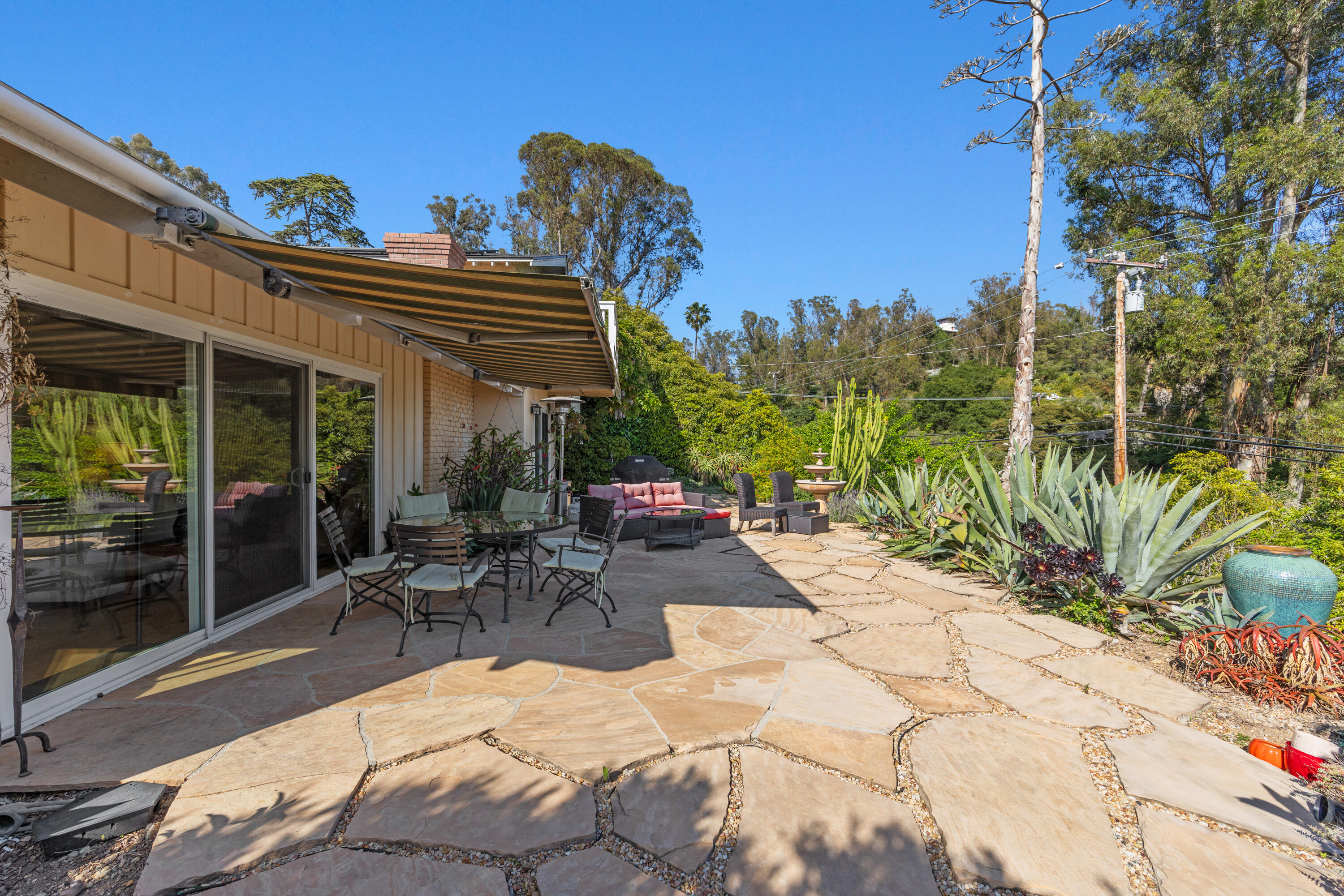 723 Alston Road Santa Barbara, CA 93108 - Photo 17 of 21 723 Alston Web-29