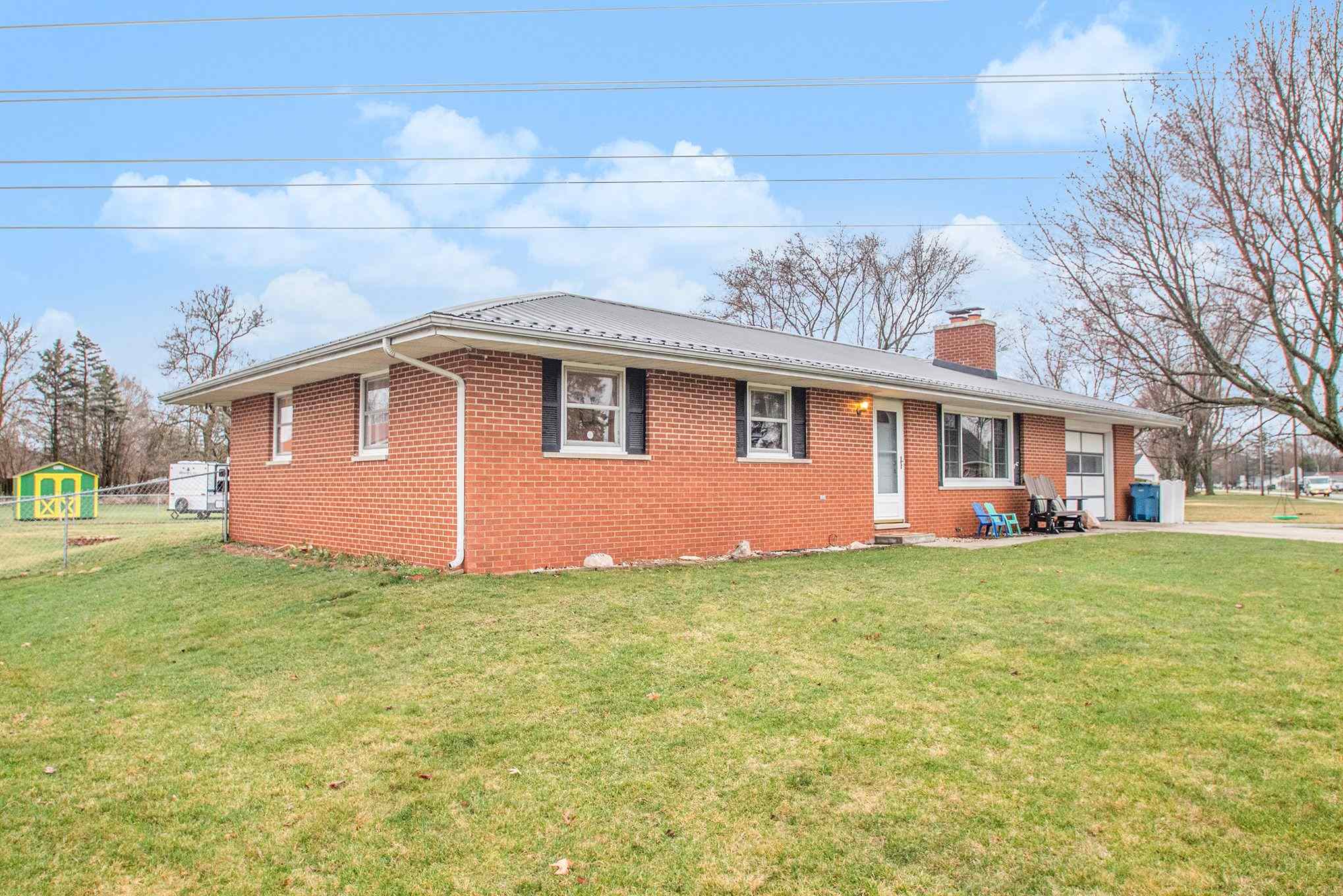 4411 Vistula Road Mishawaka, IN 46544 - Photo 17 of 21 Gallery Image 17