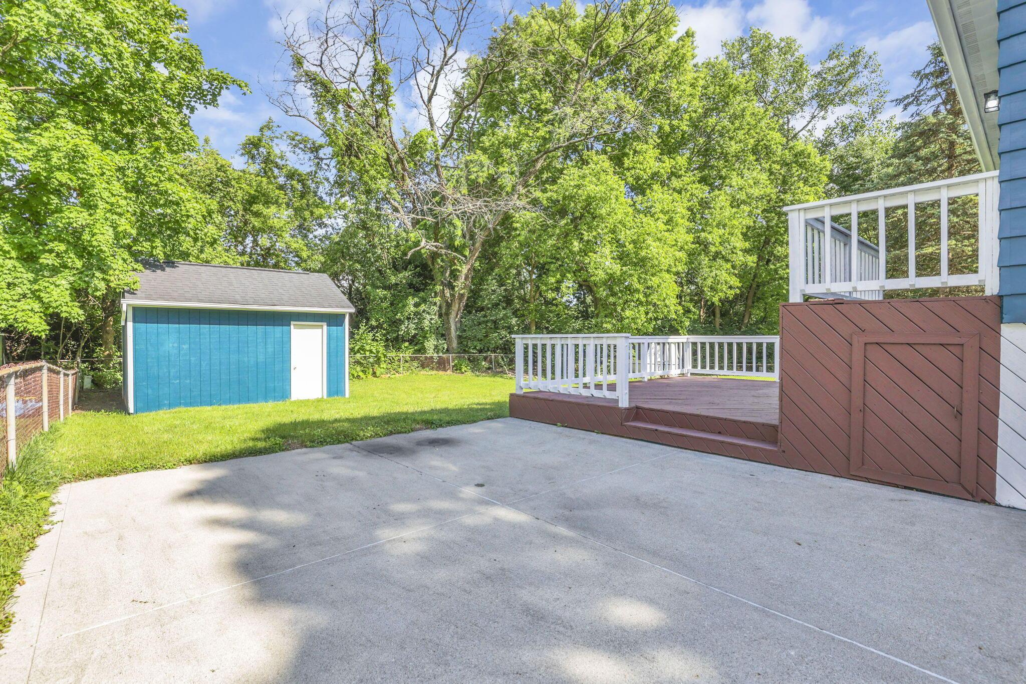 1588 Fall Brook Road Columbus, OH 43223 - Photo 44 of 54