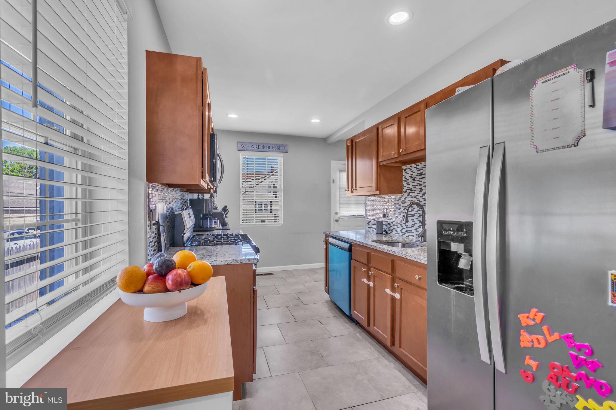 4908 1/2 Harford Road Baltimore, MD 21214 - Photo 6 of 20