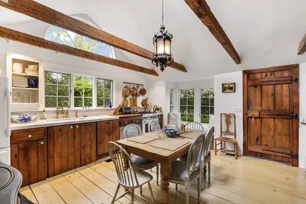 $2,500,000 | 16 Redwood Road, Sag Harbor Village, NY 11963