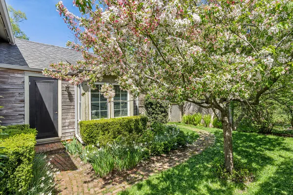 $2,500,000 | 16 Redwood Road, Sag Harbor Village, NY 11963