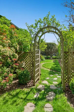 $2,500,000 | 16 Redwood Road, Sag Harbor Village, NY 11963