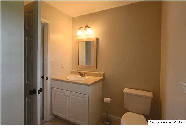 136 Bluegrass Drive Alabaster, AL 35007 - Photo 13 of 21