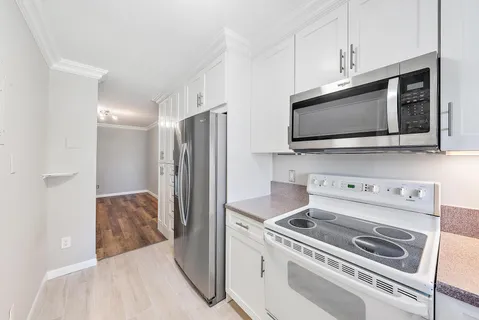 $249,000 | 109 Paradise Harbour Boulevard, Unit 307, North Palm Beach, FL 33408