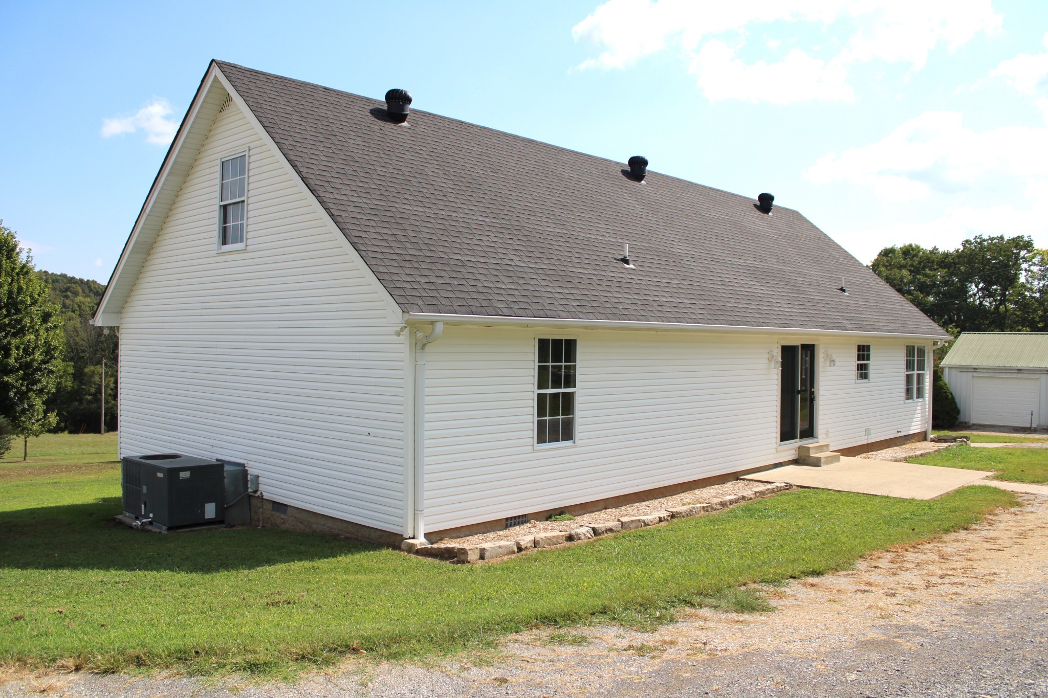 121 Lock 7 Lane Carthage, TN 37030 - Photo 4 of 60 Gallery Image 4