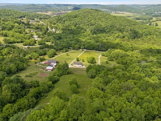 $460,900 | 121 Lock 7 Lane, Carthage, TN 37030