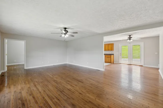 $460,900 | 121 Lock 7 Lane, Carthage, TN 37030