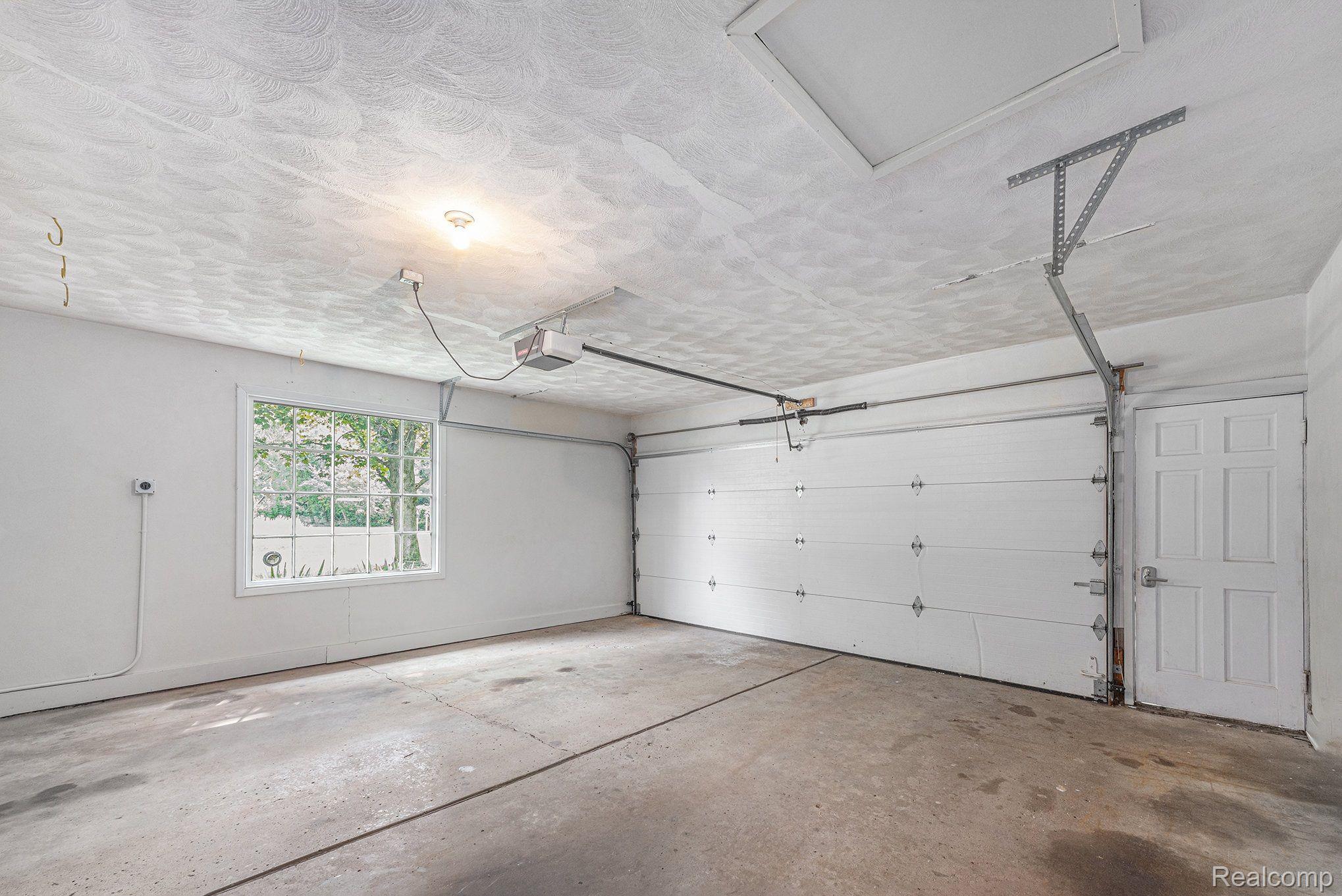 430 Willow Tree Lane Rochester, MI 48306 - Photo 30 of 33 Gallery Image 30