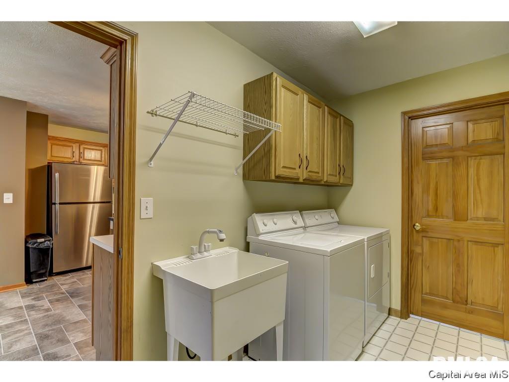 5960 North Lake Road Springfield, IL 62711 - Photo 16 of 36