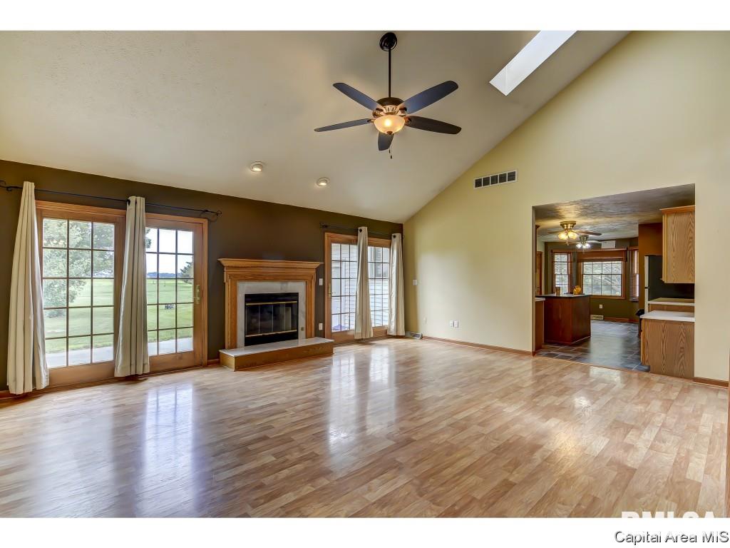 5960 North Lake Road Springfield, IL 62711 - Photo 2 of 36
