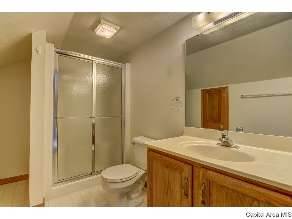 5960 North Lake Road Springfield, IL 62711 - Photo 29 of 36