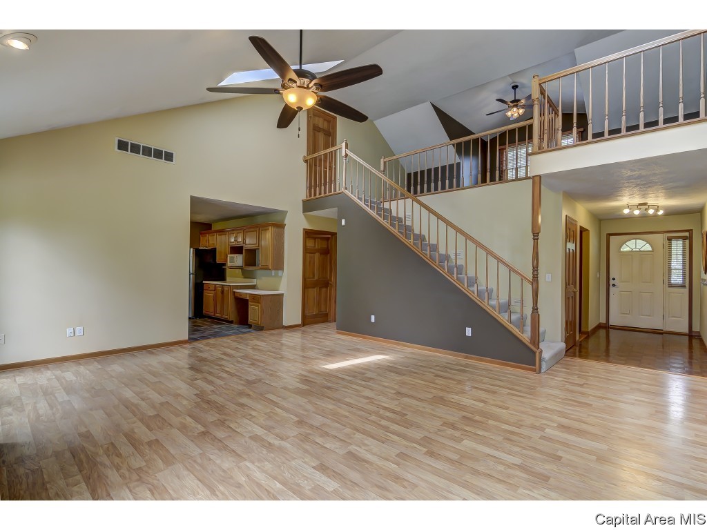 5960 North Lake Road Springfield, IL 62711 - Photo 8 of 36