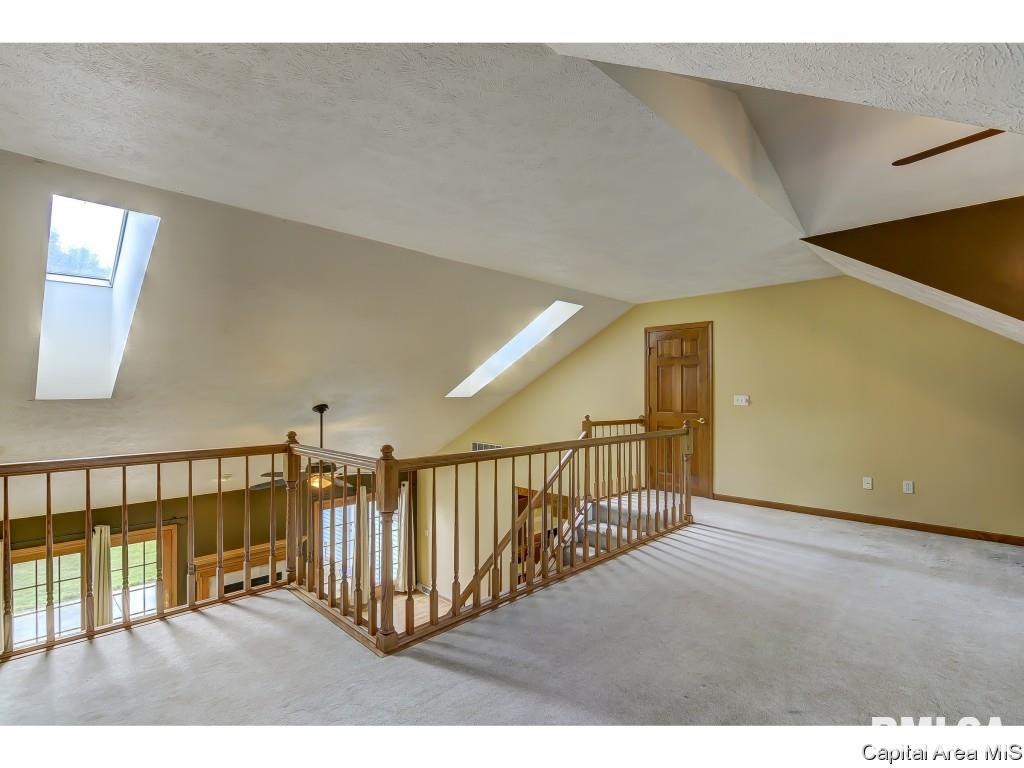 5960 North Lake Road Springfield, IL 62711 - Photo 10 of 36