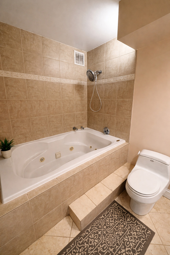 8809 West Golf Road, Unit 11F Niles, IL 60714 - Photo 8 of 9