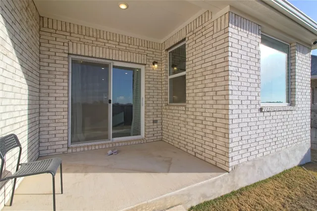 $2,075 | 113 Rocking R Court, Georgetown, TX 78633