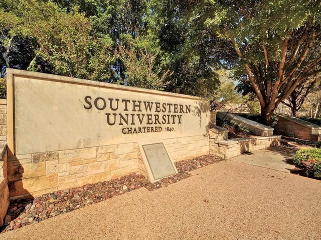 $2,075 | 113 Rocking R Court, Georgetown, TX 78633