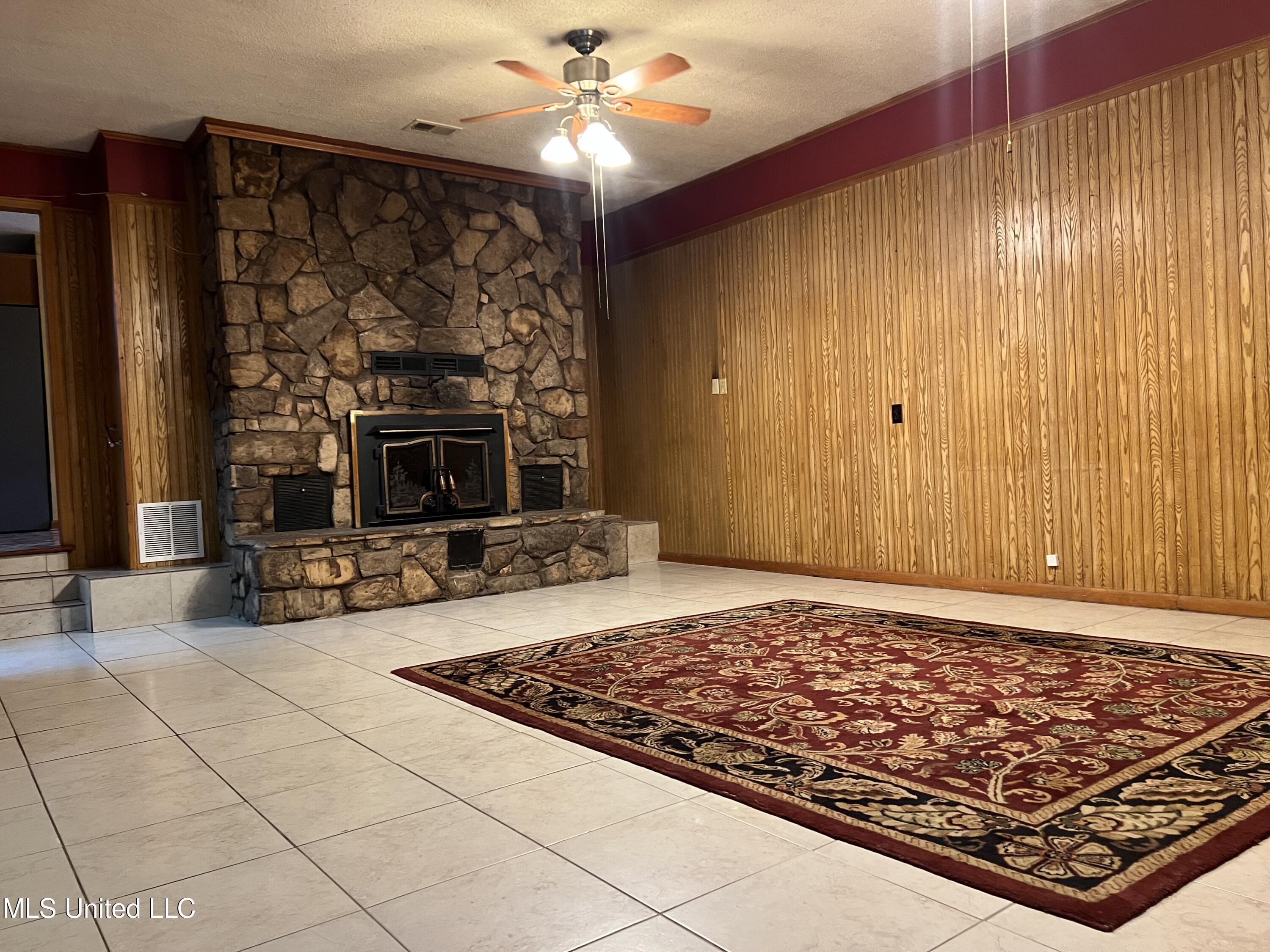 43 Minton Road Byhalia, MS 38611 - Photo 7 of 18 IMG-2880