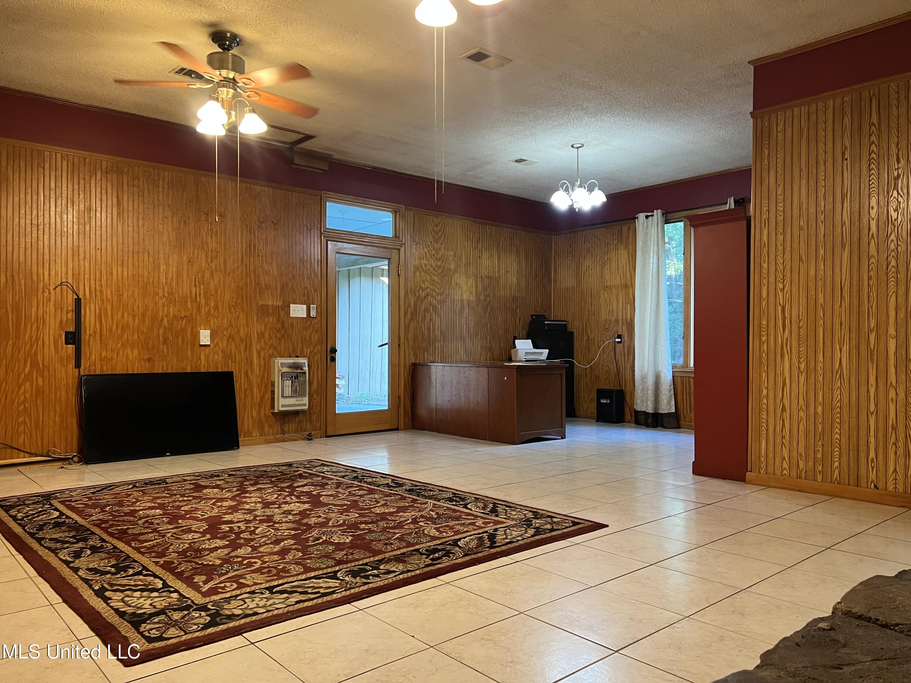 43 Minton Road Byhalia, MS 38611 - Photo 9 of 18 IMG-2882