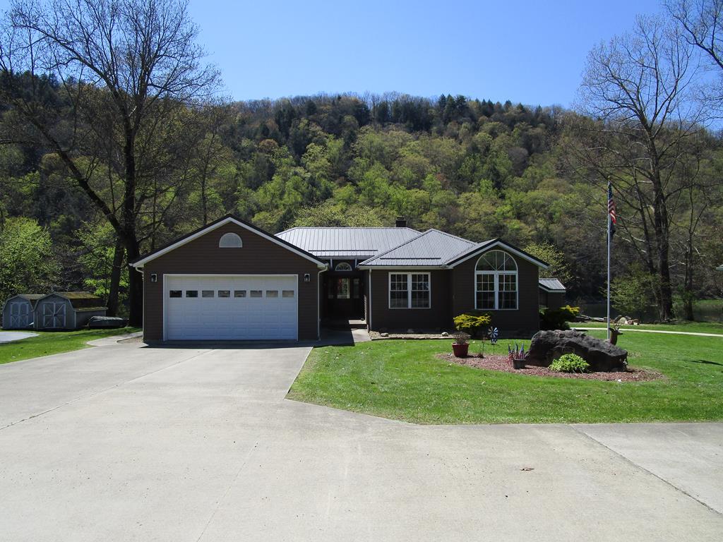 307 Main Street Kennerdell, PA 16374 - Photo 1 of 42