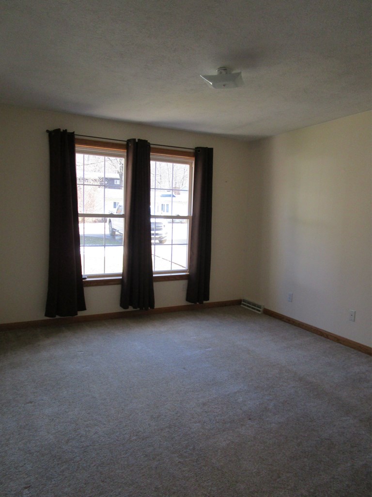 307 Main Street Kennerdell, PA 16374 - Photo 11 of 42