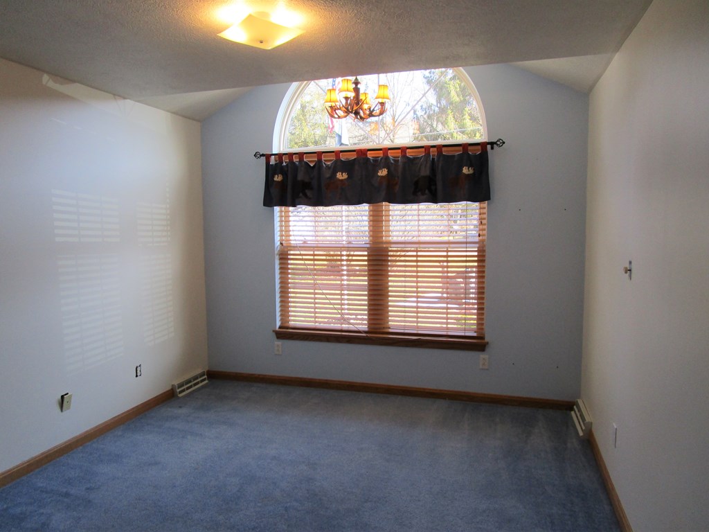307 Main Street Kennerdell, PA 16374 - Photo 12 of 42