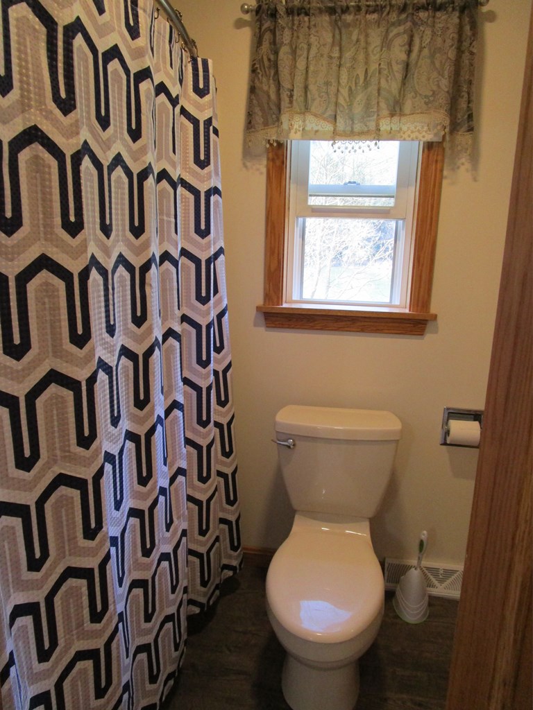 307 Main Street Kennerdell, PA 16374 - Photo 14 of 42