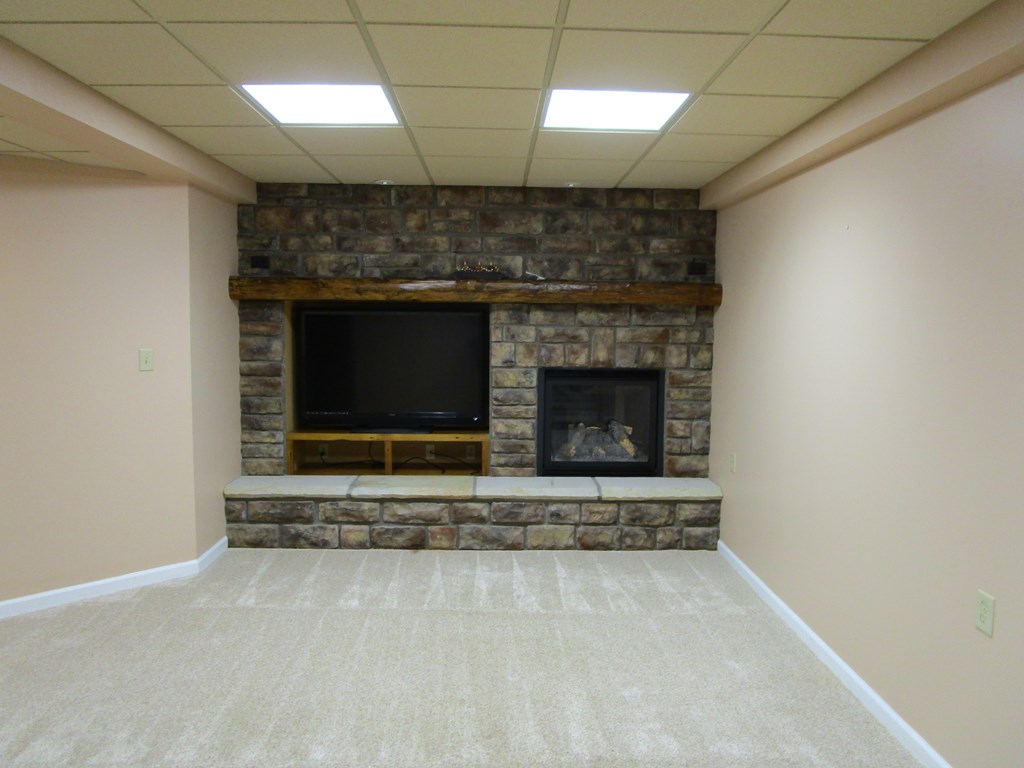 307 Main Street Kennerdell, PA 16374 - Photo 18 of 42