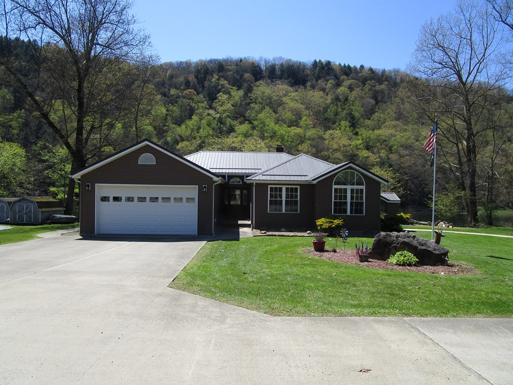 307 Main Street Kennerdell, PA 16374 - Photo 28 of 42