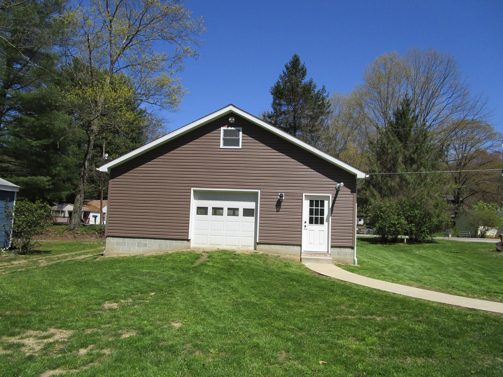 307 Main Street Kennerdell, PA 16374 - Photo 35 of 42