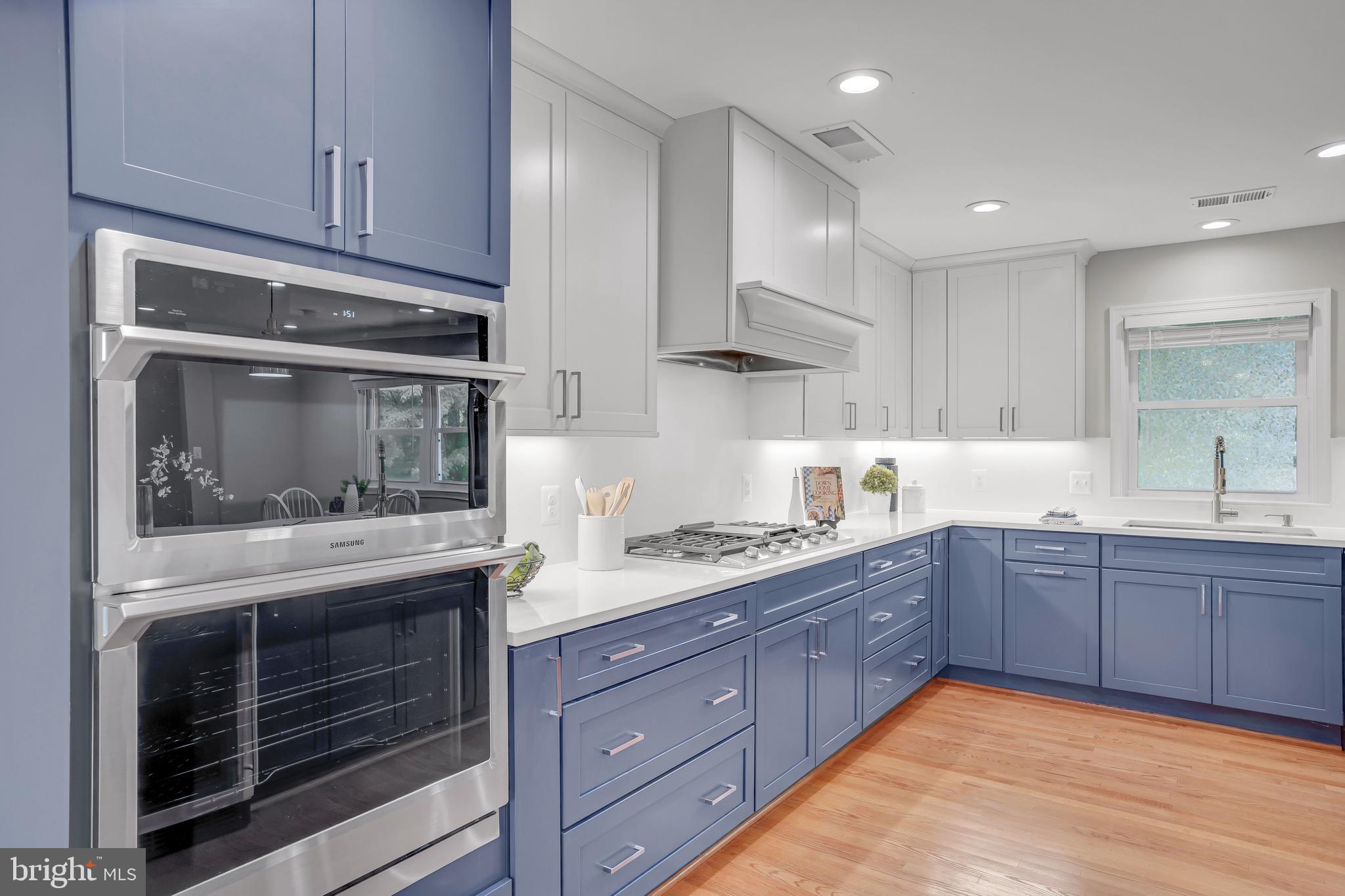 1929 Hull Road Vienna, VA 22182 - Photo 19 of 59 Microwave and Wall Oven