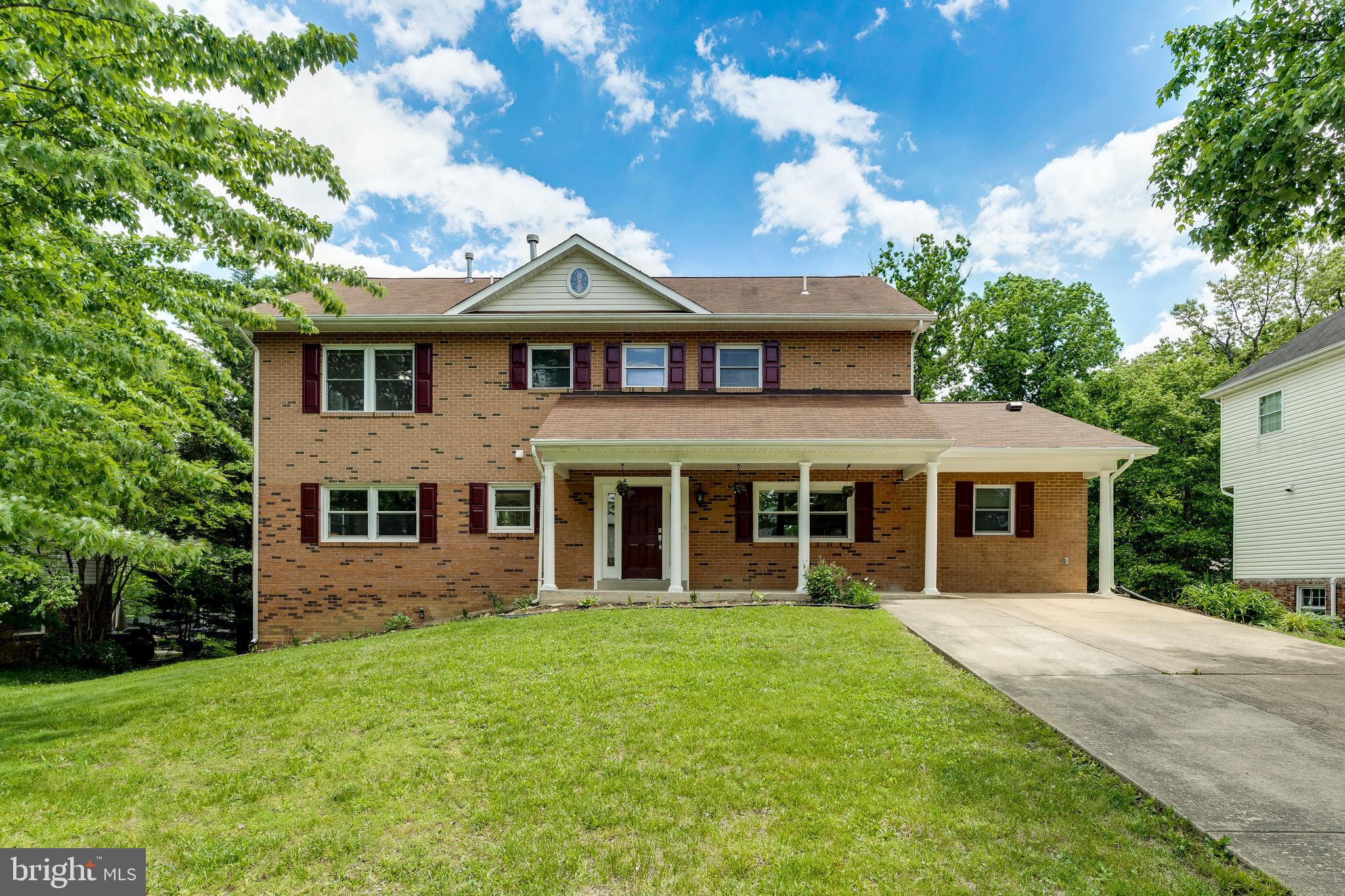 1929 Hull Road Vienna, VA 22182 - Photo 4 of 59 Front of Home