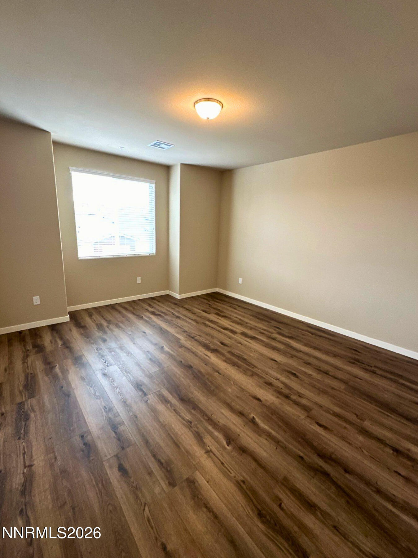 4932 Cavestone Road Sun Valley, NV 89433 - Photo 5 of 16 fdd896b3-4952-4bdf-b27c-864d97d4a19c