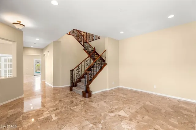 $6,500 | 17 Morninglow Pass, Henderson, NV 89052