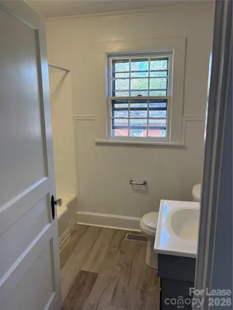 $1,200 | 194 Lawing Street, Lincolnton, NC 28092