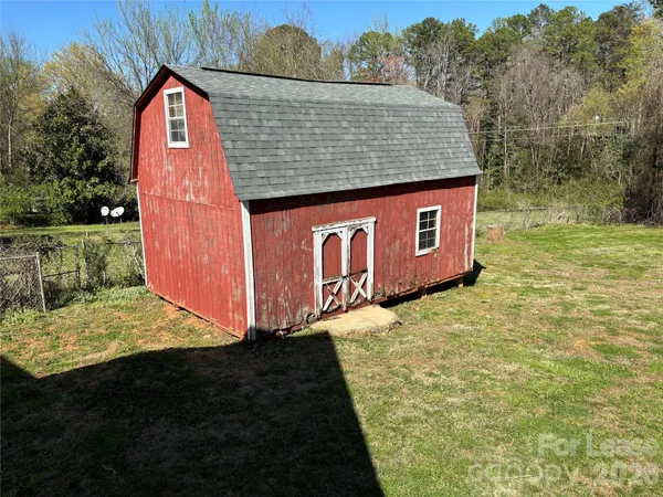 $1,200 | 194 Lawing Street, Lincolnton, NC 28092