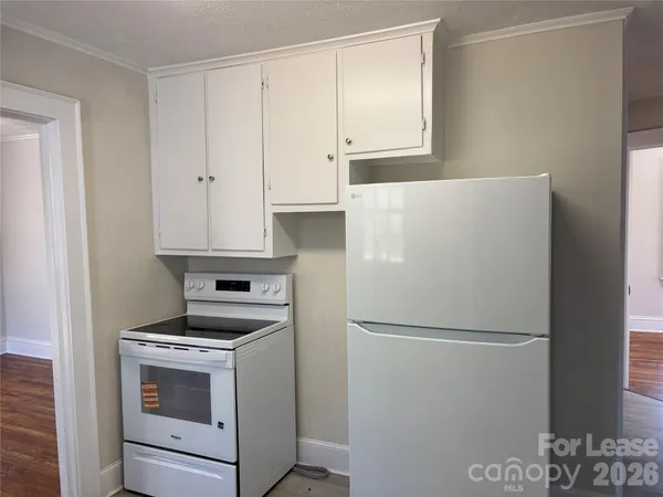 $1,200 | 194 Lawing Street, Lincolnton, NC 28092