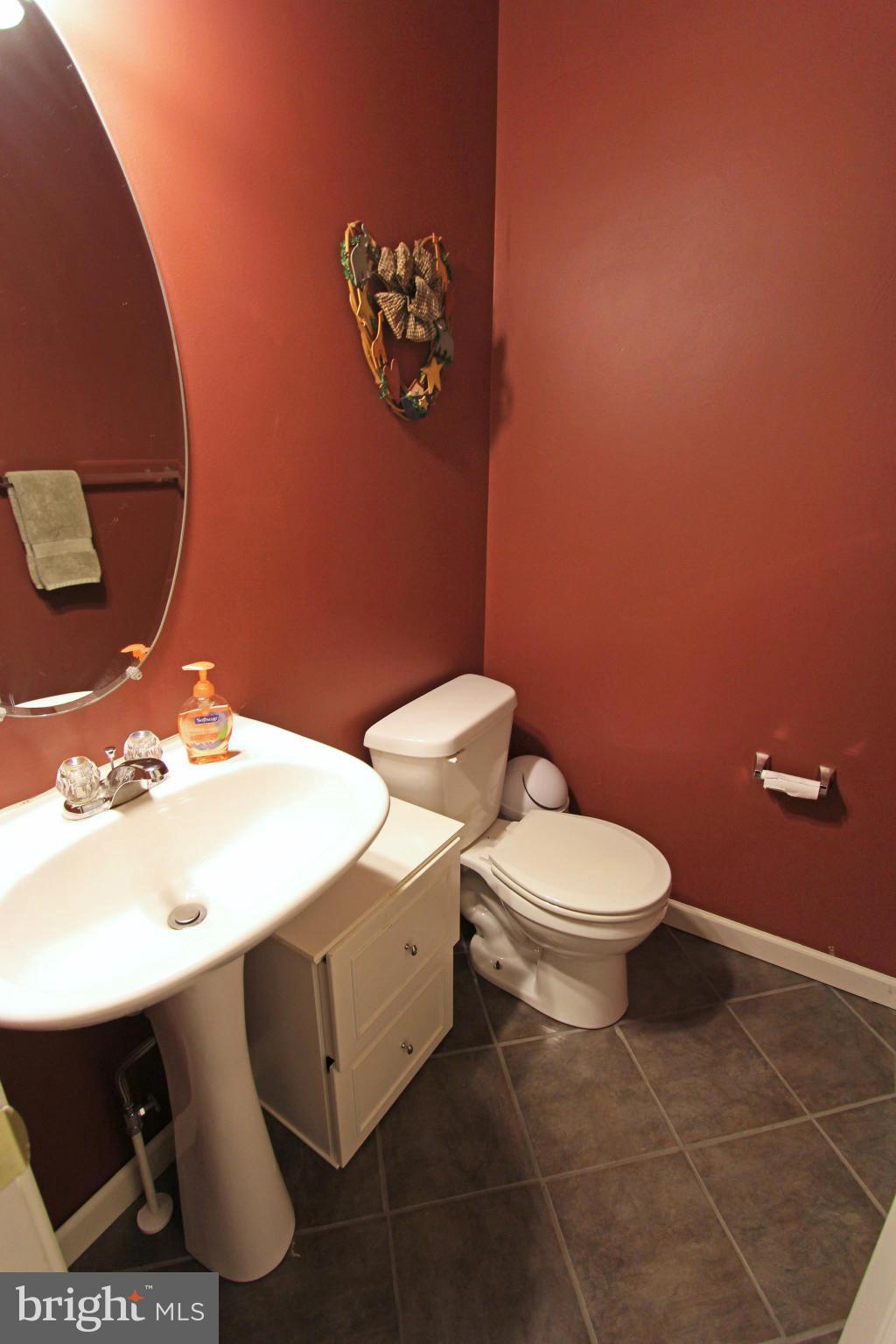 832 Lowe Road Baltimore, MD 21220 - Photo 11 of 19 Bath