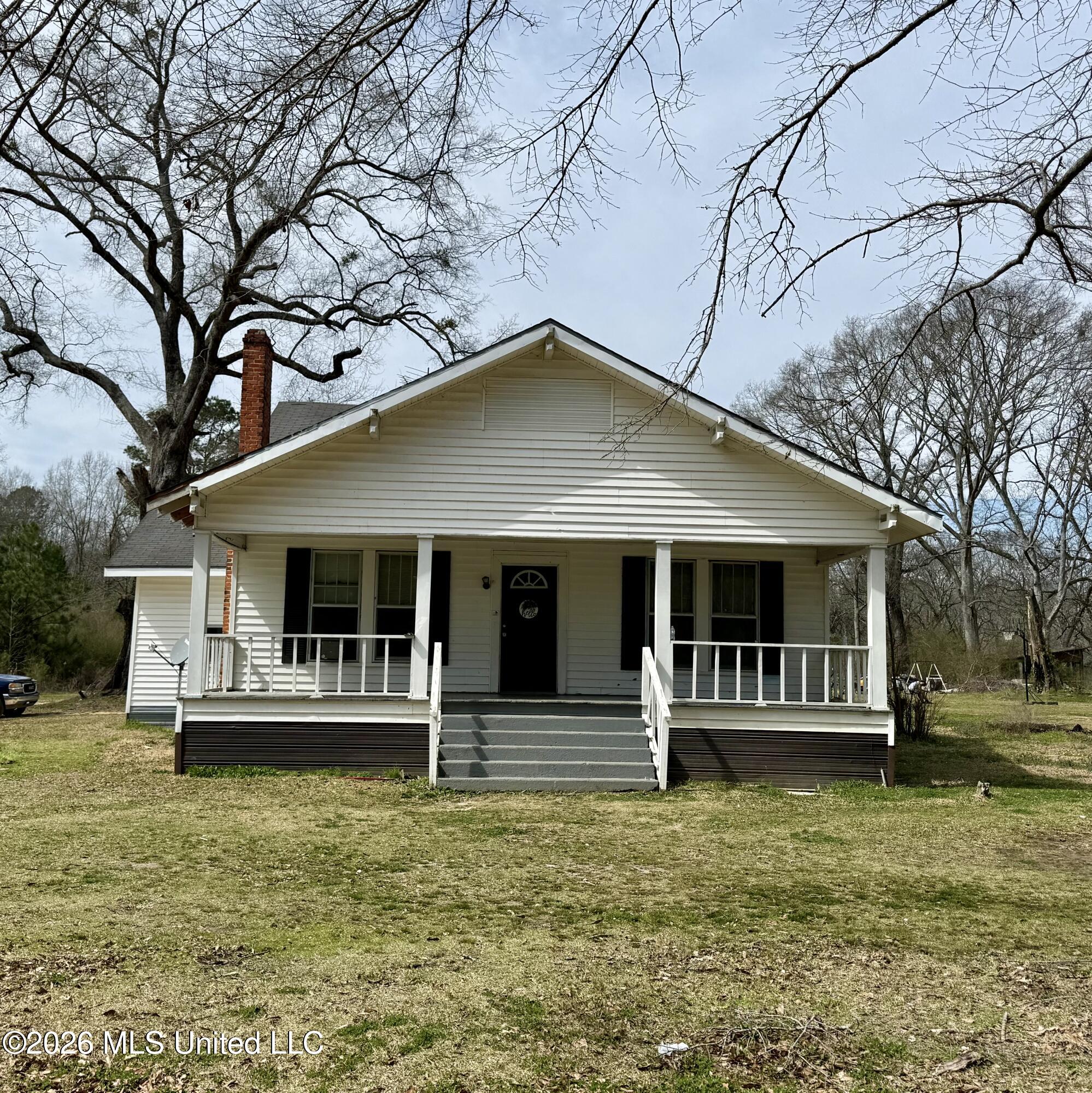 9724 Old Hillsboro Road Forest, MS 39074 - Photo 1 of 18 Front