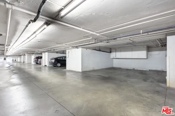 $8,495 | 9323 Burton Way, Unit A, Beverly Hills, CA 90210