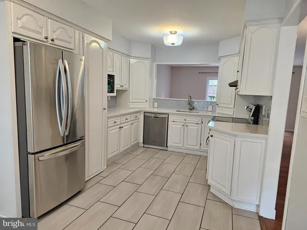 $3,000 | 18278 Rolling Meadow Way, Olney, MD 20832