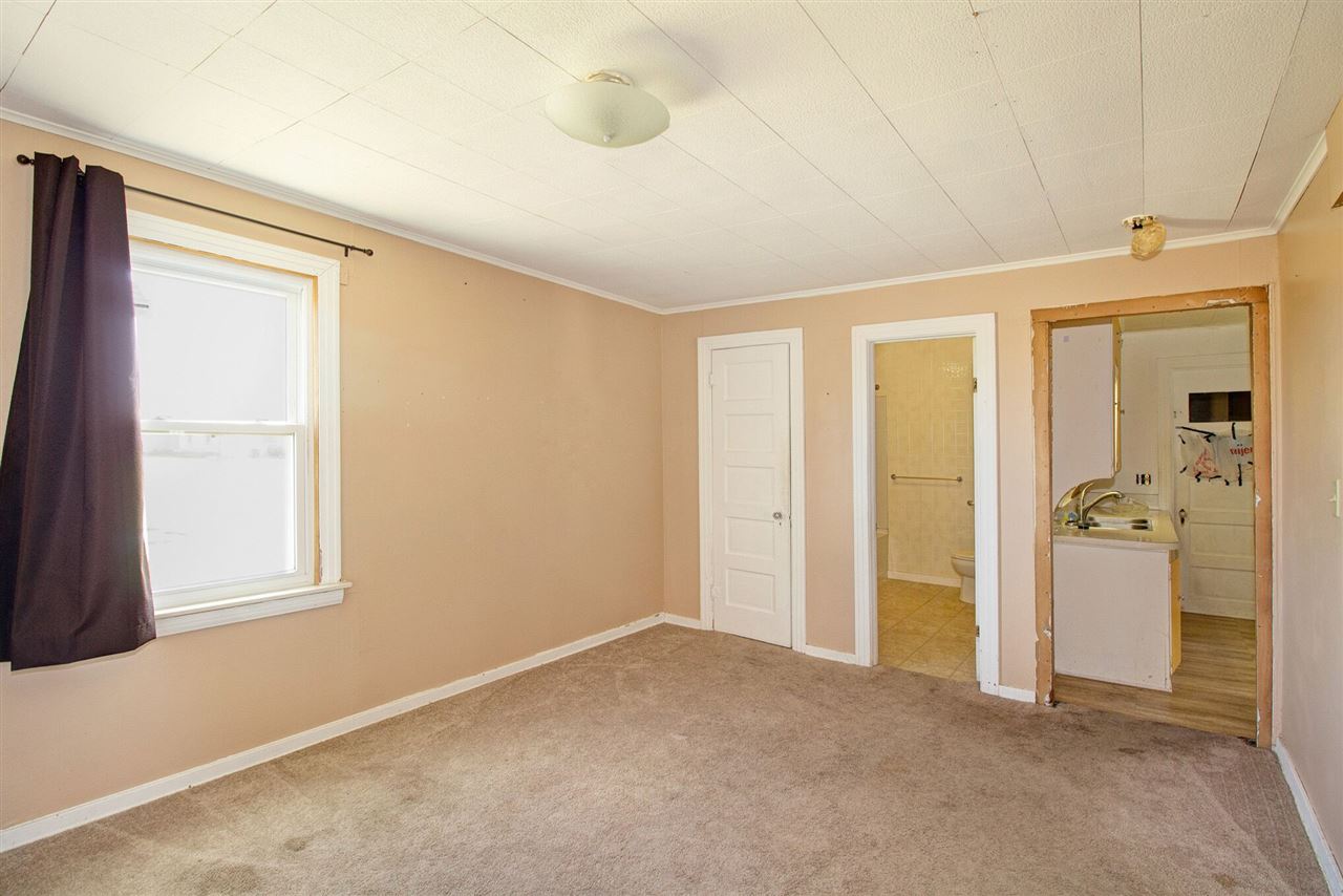 2761 South Mackinaw Road Kawkawlin, MI 48631 - Photo 6 of 17 Gallery Image 6