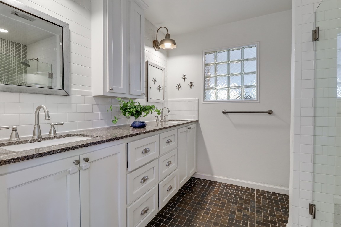 2908 Perry Lane Austin, TX 78731 - Photo 19 of 40