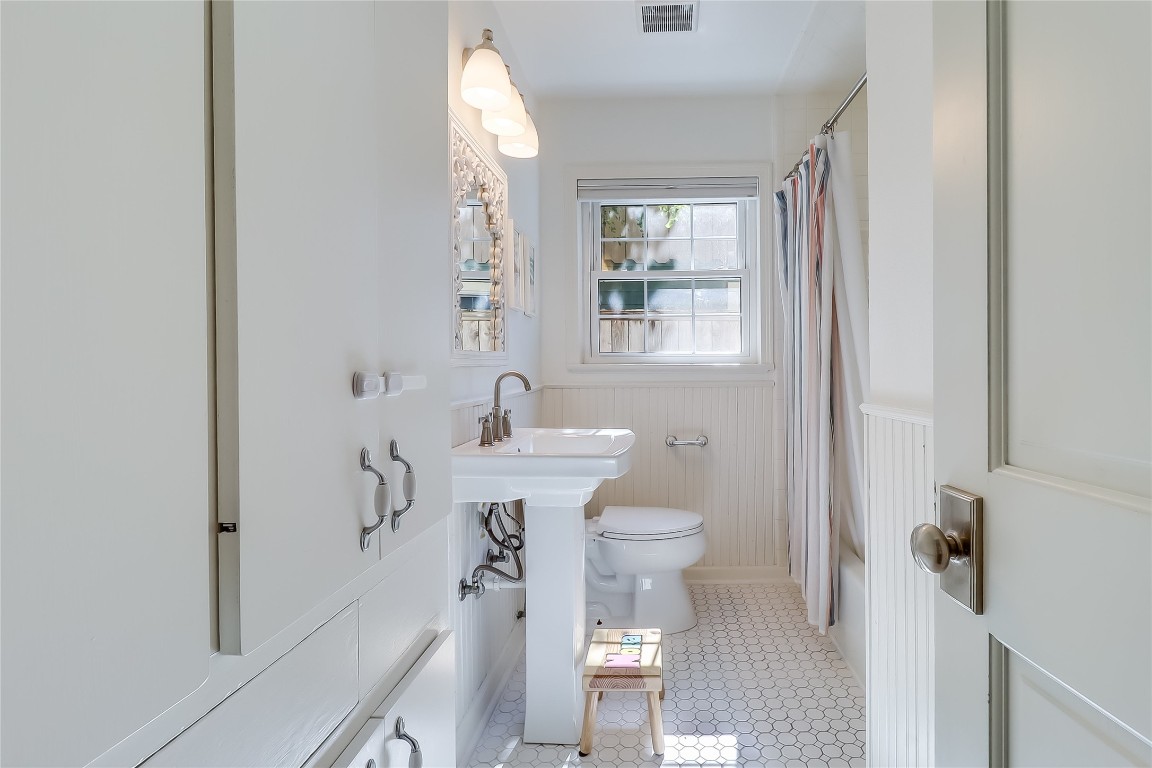 2908 Perry Lane Austin, TX 78731 - Photo 27 of 40